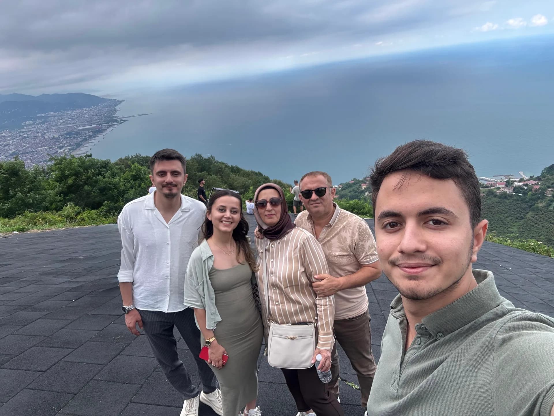 Ailesi — Ramazan Kara ve torun